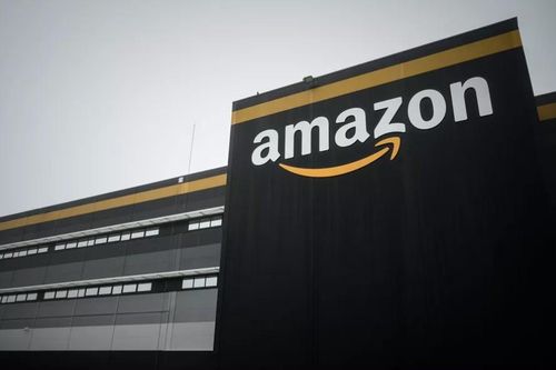 Amazon quá tải đơn hàng trong mùa dịch