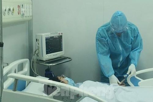 Phần lớn người Việt mắc Covid-19 còn trẻ tuổi: Chuyên gia y tế nói gì?