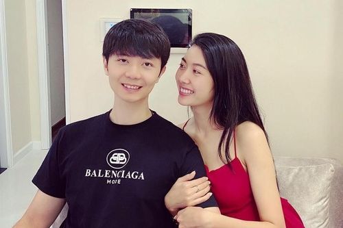 Lộ diện chồng sắp cưới của Á hậu Thúy Vân