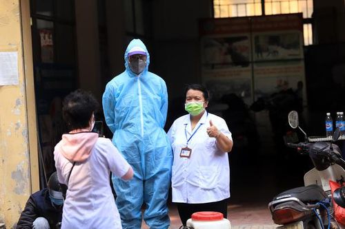 Buổi sáng lạ thường ở khu phố của bệnh nhân thứ 17 sau ngày cách ly
