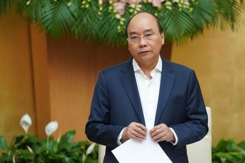 Thủ tướng nhắn người dân: Người trên 60 tuổi hãy ở nhà