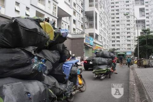 Tổng vệ sinh các ký túc xá Sinh viên được trưng dụng làm khu cách ly tại Mỹ Đình II