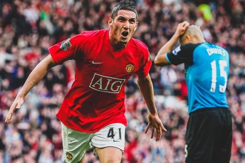 Macheda và cú xoay người lịch sử giải cứu MU