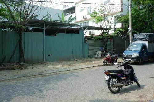 Cần chấm dứt tập kết gà sống trong khu dân cư