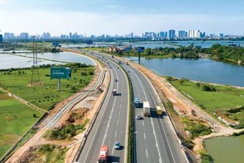 Giải ngân chậm, hàng loạt dự án trọng điểm đứng trước nguy cơ 'đói vốn' chậm tiến độ