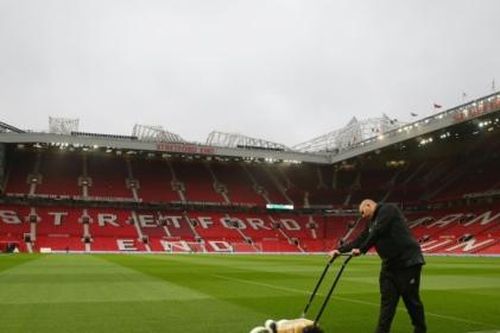 Man Utd cam kết trả lương nhân viên phục vụ tại Old Trafford trong giai đoạn giải ngoại hạng Anh tạm hoãn