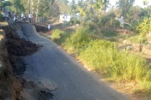 Cà Mau: Đường giao thông vùng ngọt hóa huyện Trần Văn Thời liên tiếp bị sụt lún