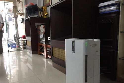 Chi tiền triệu sắm đồ bảo vệ
