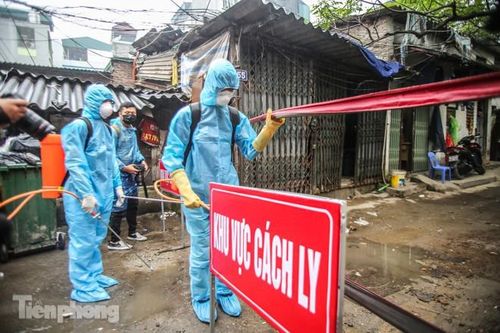 Hà Nội: Vì sao người dân nên ở nhà trong 2 tuần quyết định của Covid-19?