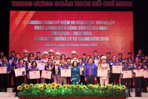 82 cán bộ Đoàn xuất sắc nhận Giải thưởng Lý Tự Trọng năm 2020