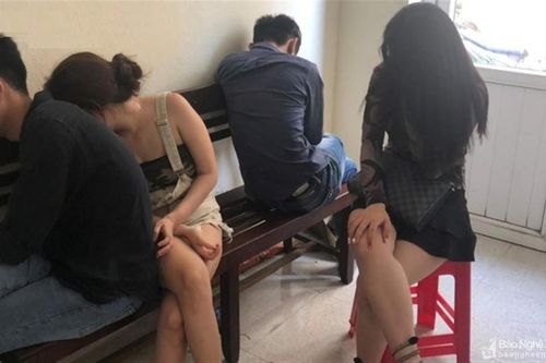 Bắt Việt kiều Đức và nhóm nam nữ mở 'tiệc ma túy' bay lắc trong 1 khách sạn lớn ở TP Vinh