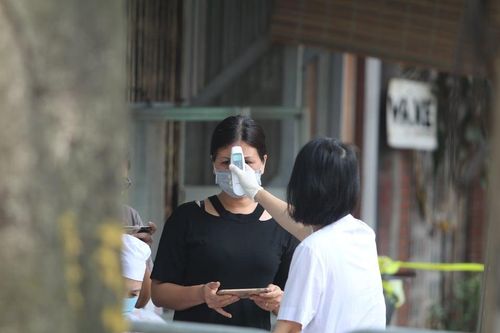 Ngộ độc vì tự ý uống thuốc sốt rét phòng COVID-19