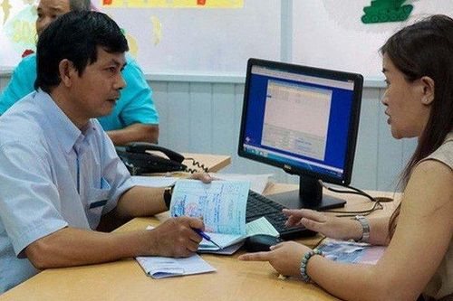Trường hợp nào được tiếp nhận vào công chức không qua thi tuyển?