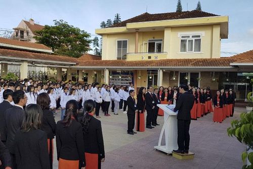 Mô hình nâng cao nhận thức chính trị cho cán bộ, giảng viên, sinh viên qua việc đọc báo Đảng
