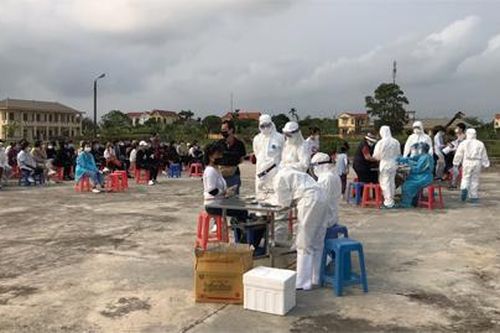 Tiếp nhận và cách ly gần 200 công dân từ nước ngoài trở về