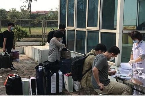 9 công dân Hàn Quốc hoàn thành cách ly tại Bệnh viện Công an Hà Nội
