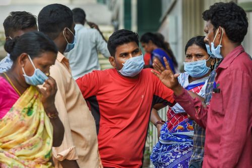 'Thu nhập 2 USD/ngày, ở nhà tránh lây nhiễm virus là xa xỉ với tôi'