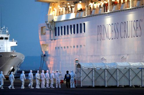 Virus corona tồn tại đến 17 ngày trên du thuyền Diamond Princess