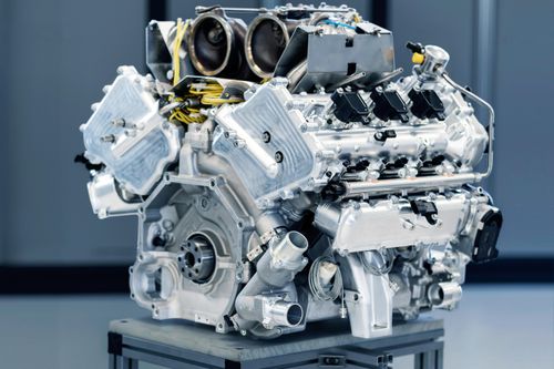 Aston Martin ra mắt động cơ mạnh hơn 700 mã lực, nặng chưa đến 200 kg
