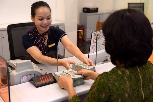 Tỷ giá USD bất ngờ tăng mạnh