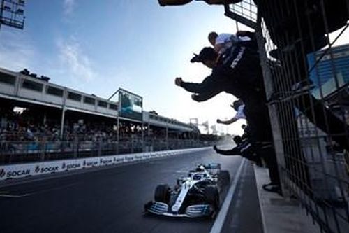 Azerbaijan GP trở thành chặng đua thứ 8 của F1 bị hoãn vì dịch Covid-19