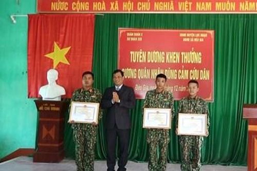 Ngời sáng những ánh sao thi đua