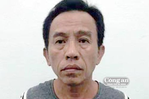 Chôm 'táo khuyết' trốn ra chợ