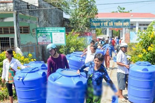 T.Ư Đoàn chung tay hỗ trợ người dân vùng hạn mặn