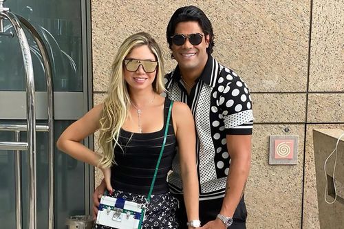 'Người khổng lồ' Hulk cưới cháu gái của vợ cũ