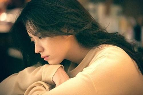 Chồng ngoại tình, nhưng cả nhà chồng vẫn một mực bênh vực