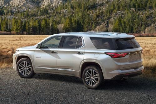 SUV động cơ V6, cạnh tranh với Ford Explorer, Hyundai Palisade