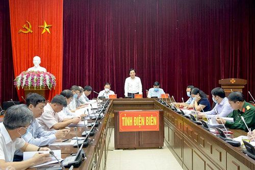 Tiểu ban Văn kiện tham gia vào dự thảo Báo cáo Chính trị của Ban Chấp hành Đảng bộ tỉnh khóa XIII
