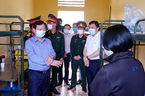 Chủ tịch UBND tỉnh kiểm tra công tác phòng, chống dịch bệnh Covid-19