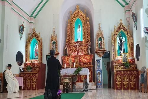 Phòng chống dịch bệnh: Các tổ chức tôn giáo không hoạt động đông người