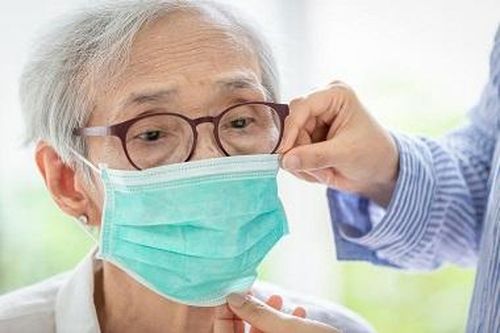 Tại sao COVID-19 lại nguy hiểm đối với người cao tuổi?