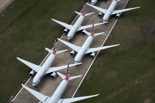Boeing và Airbus chật vật tìm cách sống sót