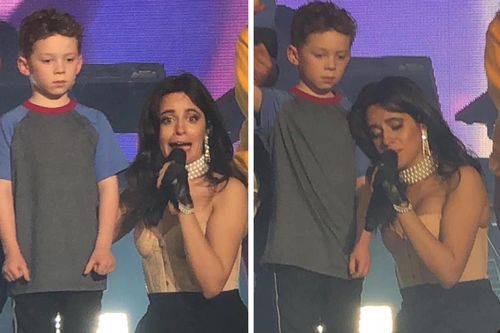 Ảnh chung của Camila Cabello và 'thánh meme' Gavin Thomas