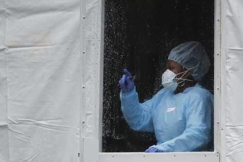 Số ca nhiễm virus vượt 25.000, bang New York lo 'vỡ trận'