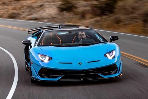 Nhân viên Lamborghini non tay, cả hãng xe phải trả giá