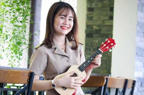 Cô giáo Quảng Trị trích nửa tháng lương, ủng hộ nơi mình cách ly