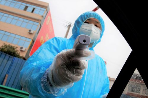 Sinh viên không đo thân nhiệt 2 lần/ngày có thể bị đuổi học