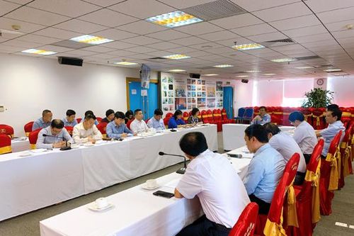 Vinatex nguy cơ thiệt hại hàng trăm tỷ đồng vì dịch Covid-19