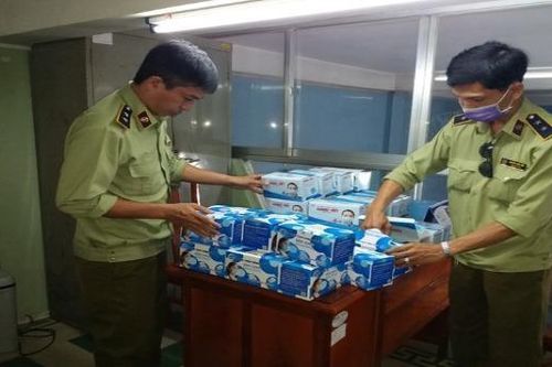 Phát hiện hơn 200.000 chiếc khẩu trang chưa đủ hóa đơn, chứng từ tại An Giang