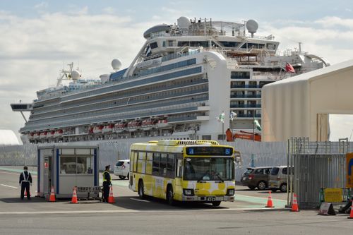 Dịch COVID-19: Du thuyền Diamond Princess được rời cảng Yokohama