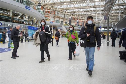 Dịch COVID-19: London đóng cửa sân bay đến hết tháng 4/2020