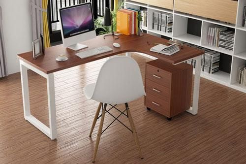 Những mẹo phong thủy bàn làm việc giúp gia chủ tiền bạc vào ầm ầm, công việc thuận lợi