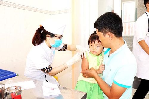 Hơn 18 ngàn trẻ được tiêm phòng trong tháng 3