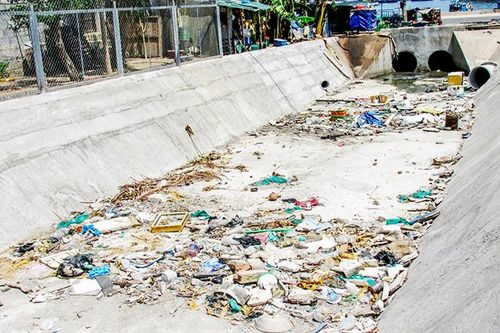 Cần giữ gìn con kênh sạch, đẹp