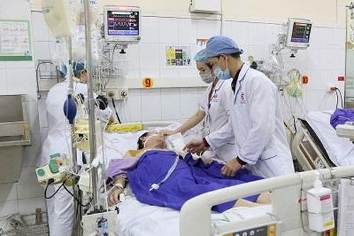 Người đàn ông vượt qua cơn ho cuối cùng của cuộc đời trở về từ cõi chết