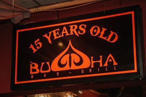 Quán bar Buddha kinh doanh sai giấy phép bị xử lý ra sao?